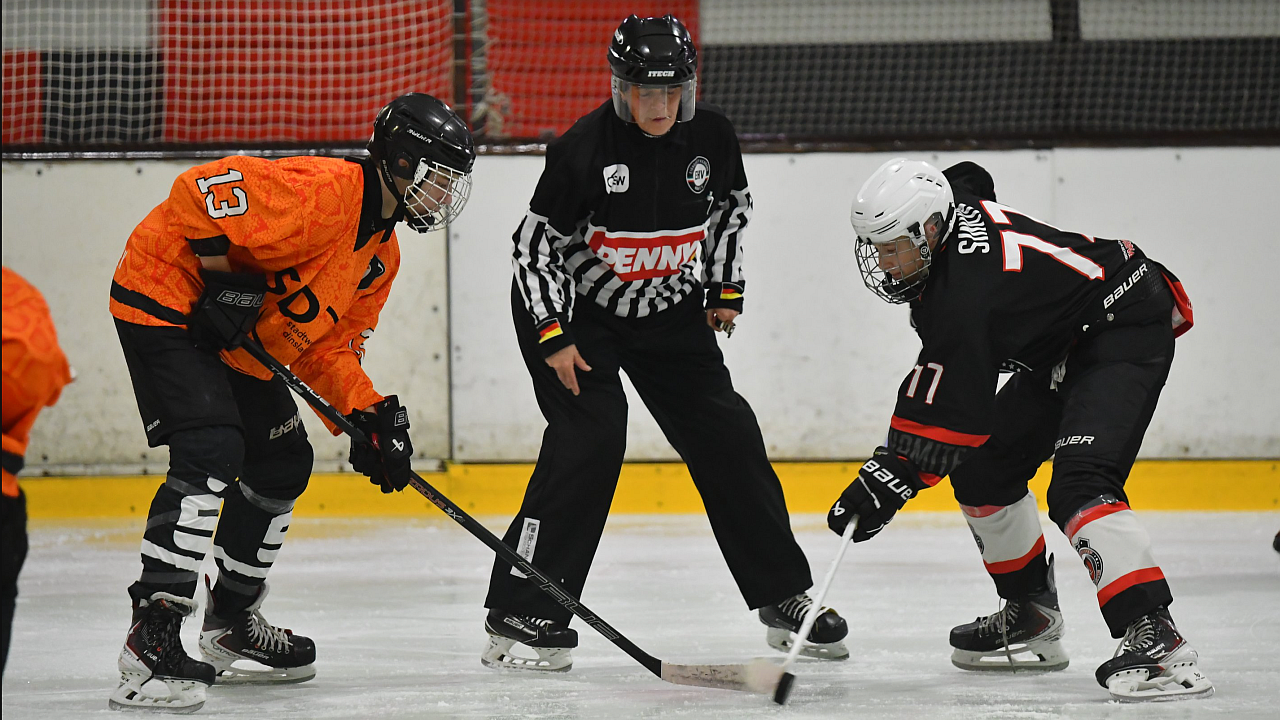 6:5 in Troisdorf! Die U17 startet erfolgreich!