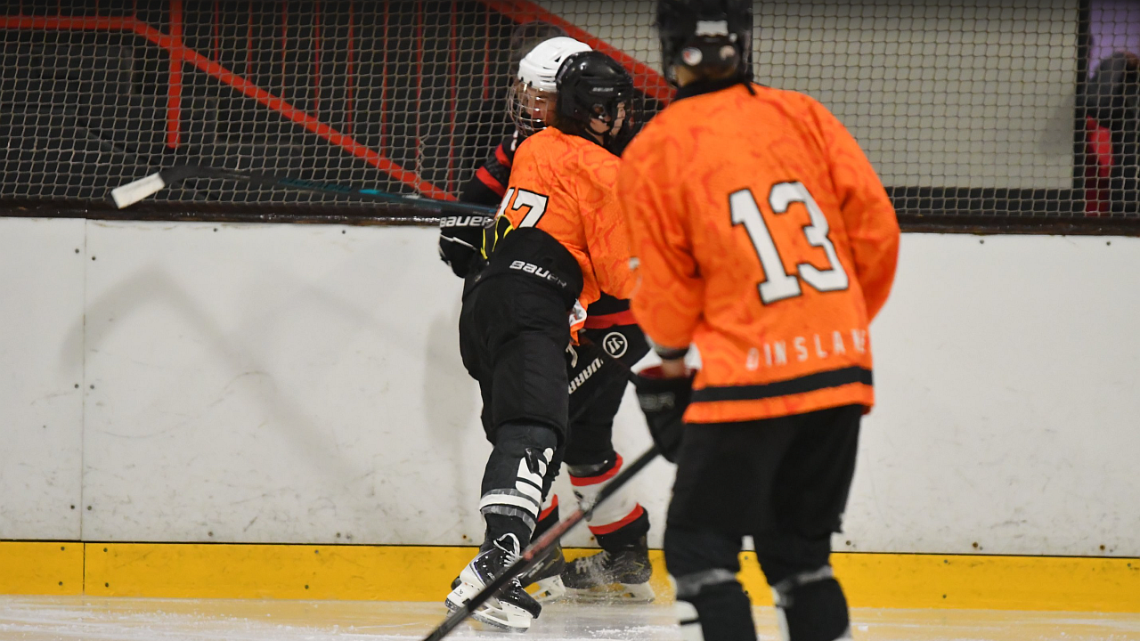 6:5 in Troisdorf! Die U17 startet erfolgreich!