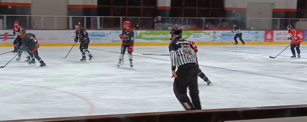 U17 schlägt Ratinger Ice Aliens im Testspiel